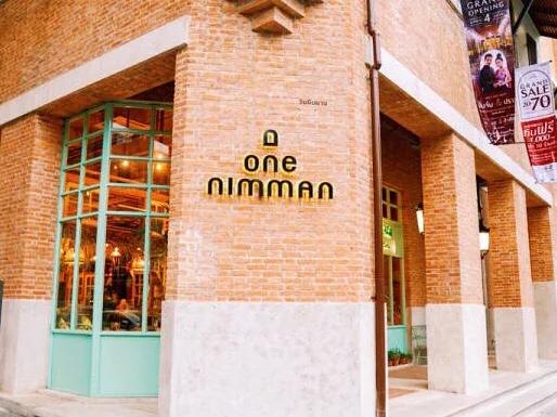 ONE NIMMAN 砖墙店面